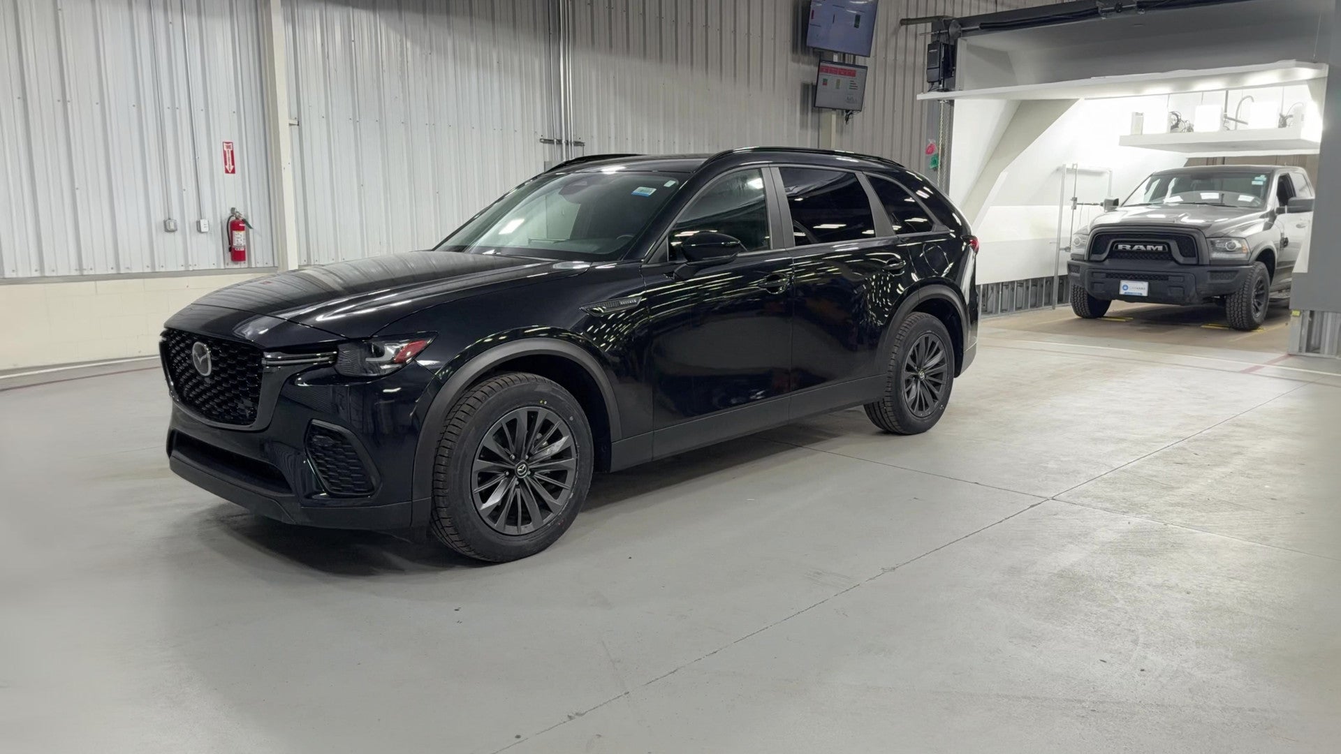 2025 MAZDA CX-70 vehicle photo
