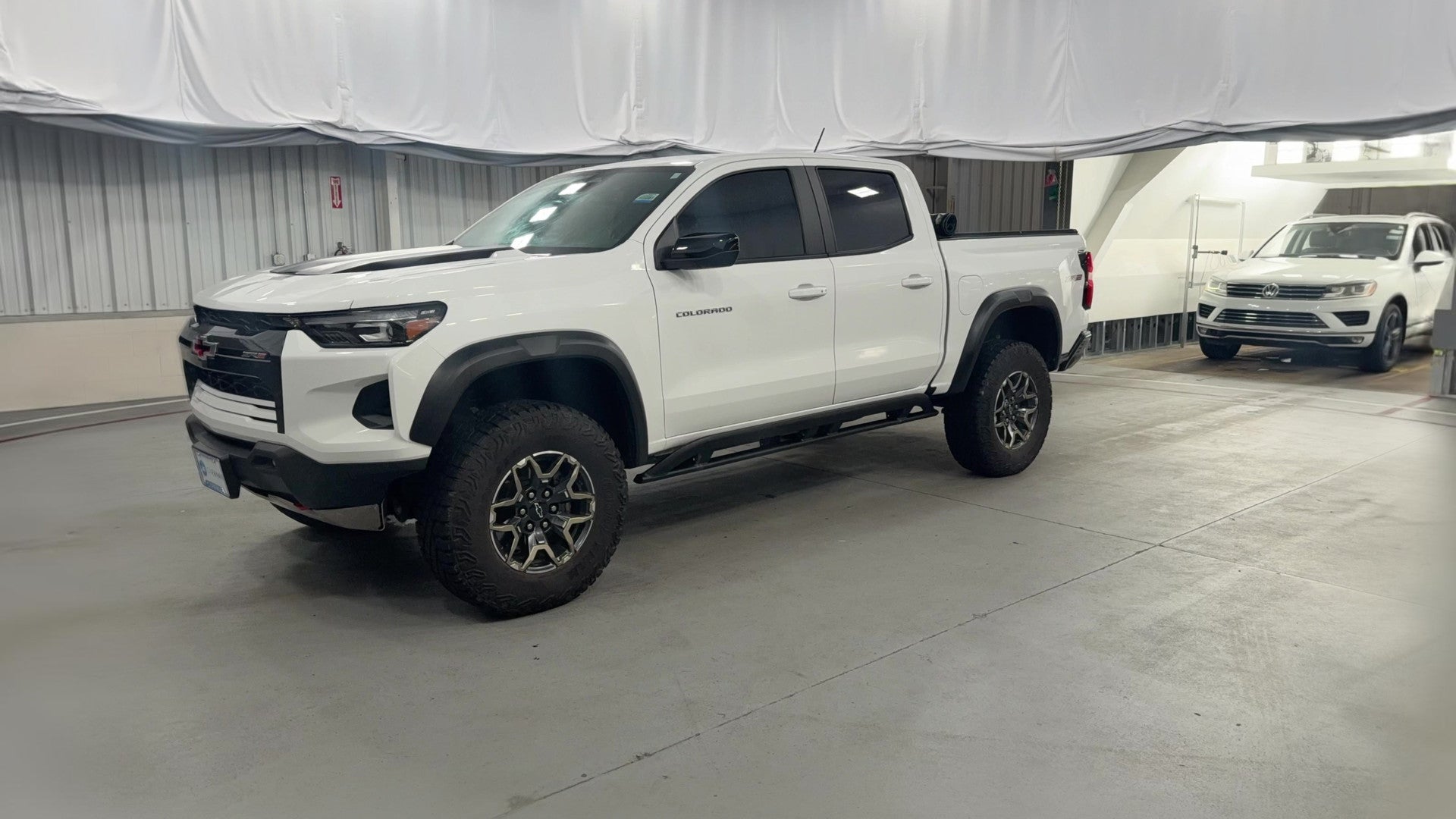 2024 Chevrolet Colorado Crew Cab vehicle photo