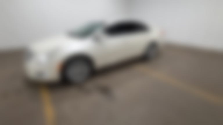 2013 Cadillac XTS vehicle photo