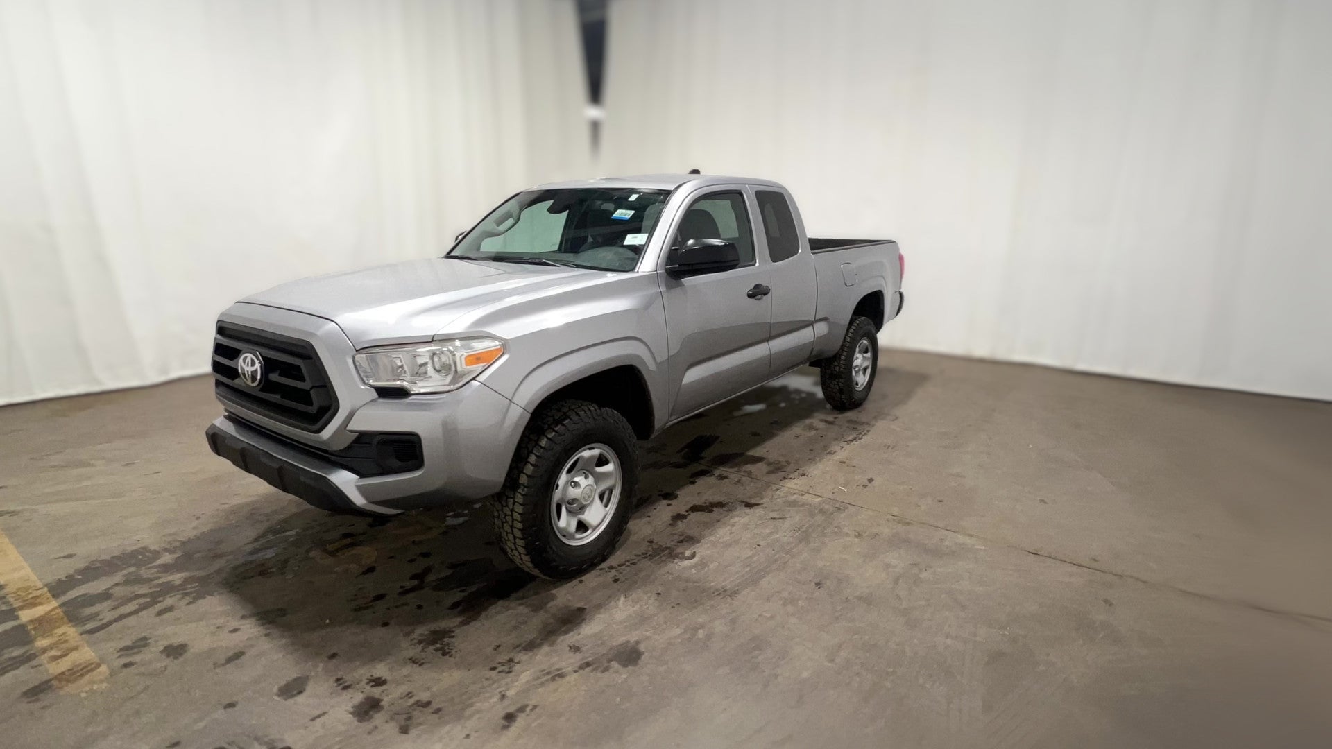 2020 Toyota Tacoma Access Cab vehicle photo