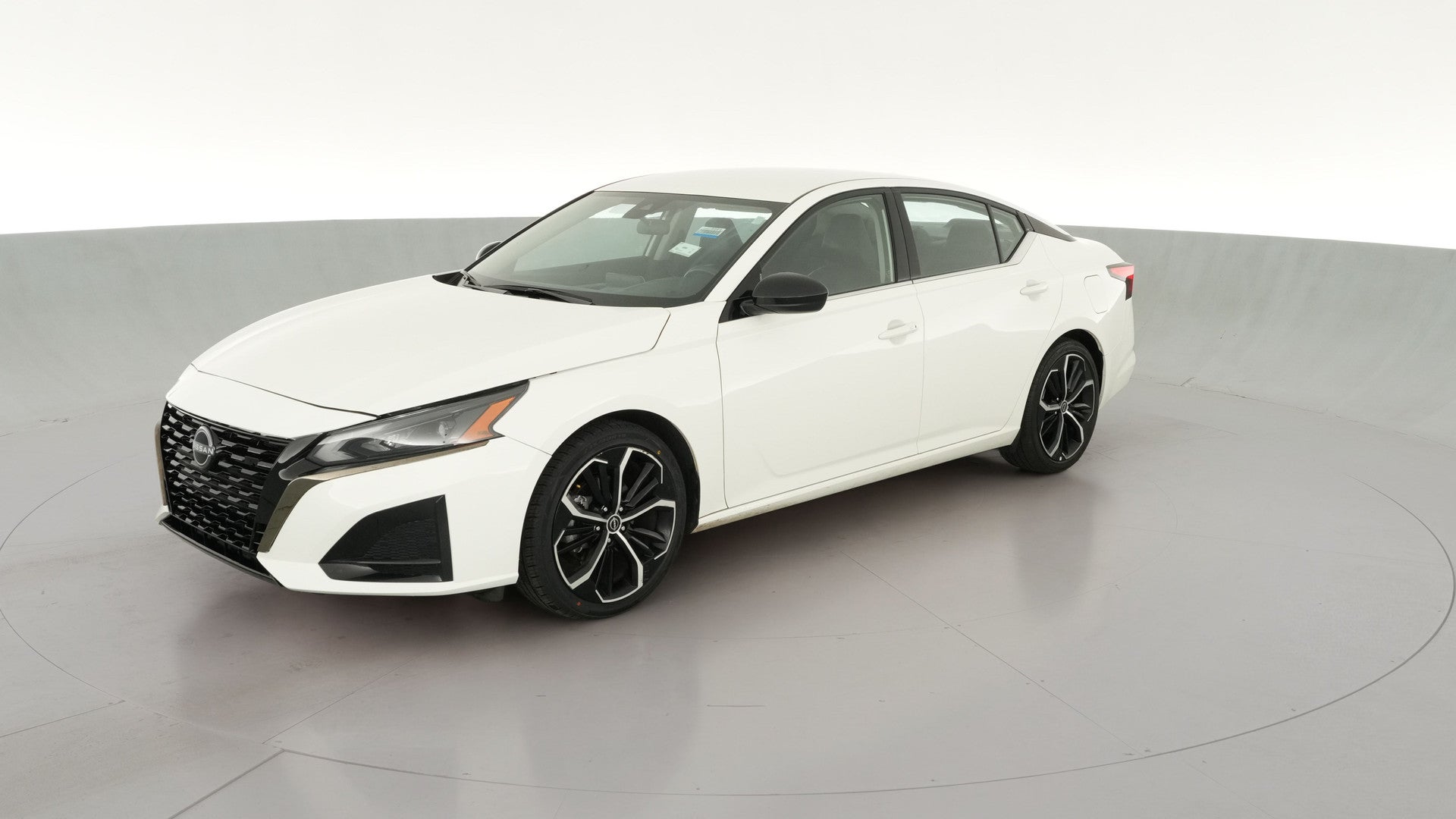 2024 Nissan Altima vehicle photo