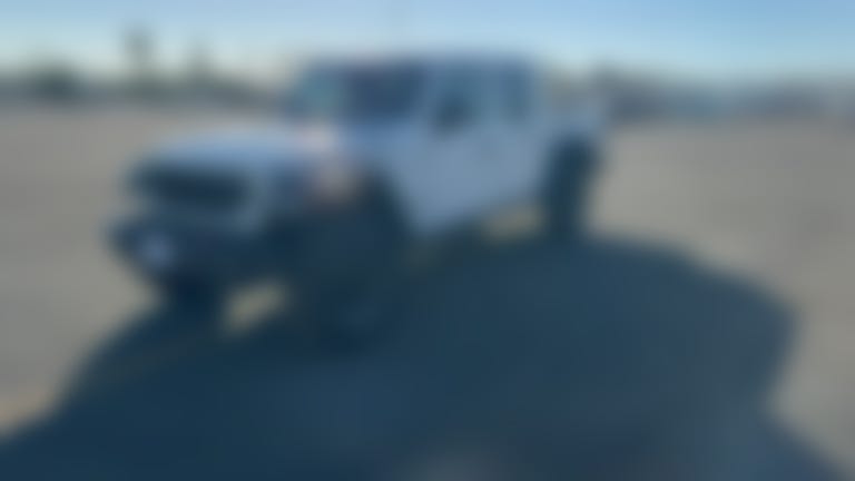 2026 Jeep Gladiator vehicle photo
