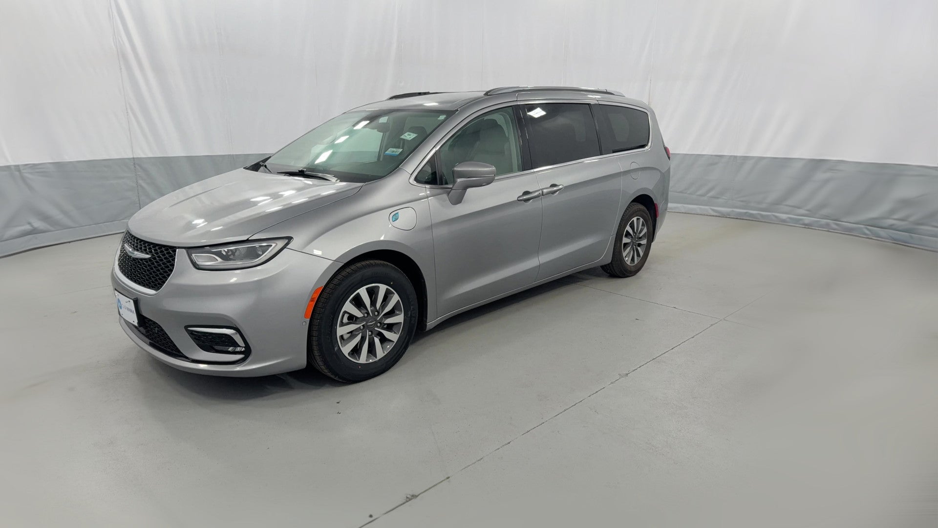 2021 Chrysler Pacifica Hybrid vehicle photo
