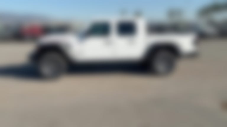 2026 Jeep Gladiator vehicle photo
