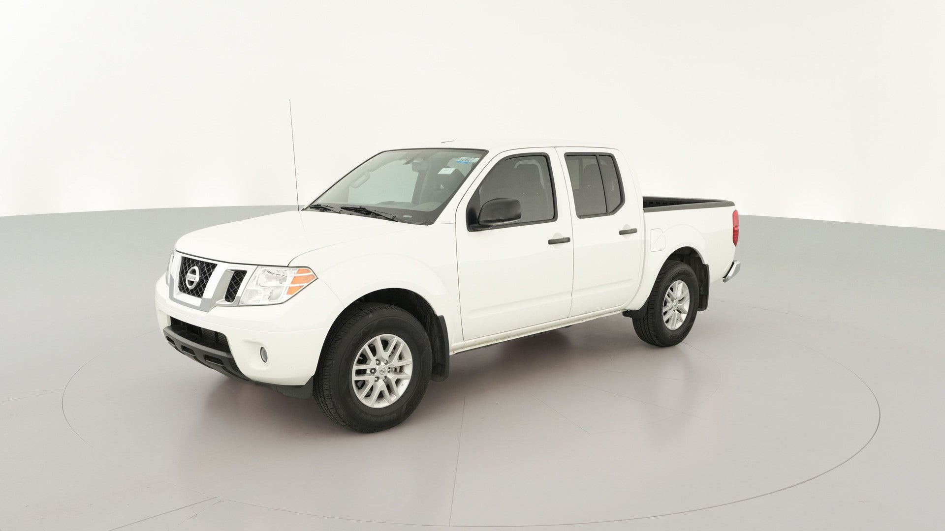 2017 Nissan Frontier Crew Cab vehicle photo
