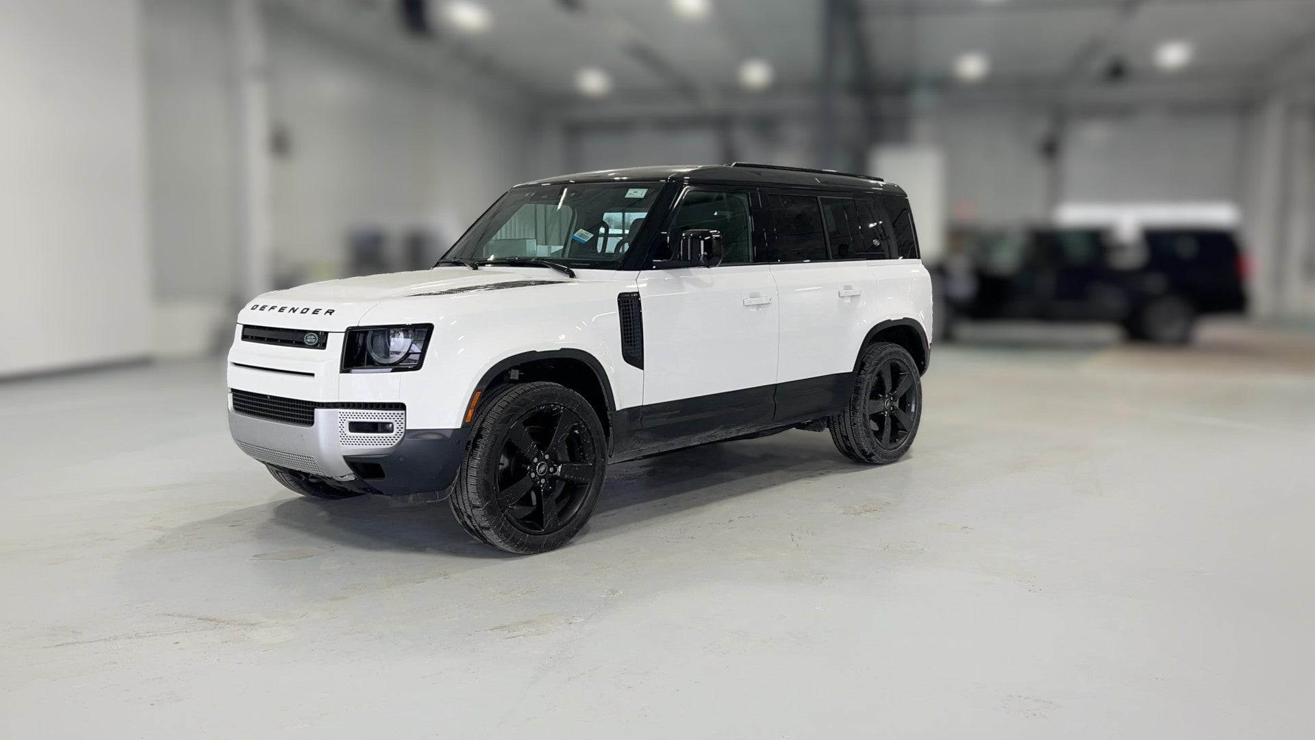 2023 Land Rover Defender 110 vehicle photo