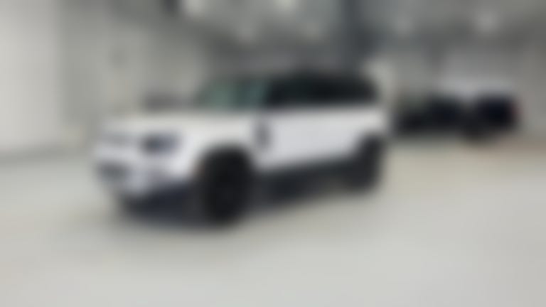 2023 Land Rover Defender 110 vehicle photo