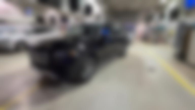 2024 Mercedes-Benz GLS vehicle photo