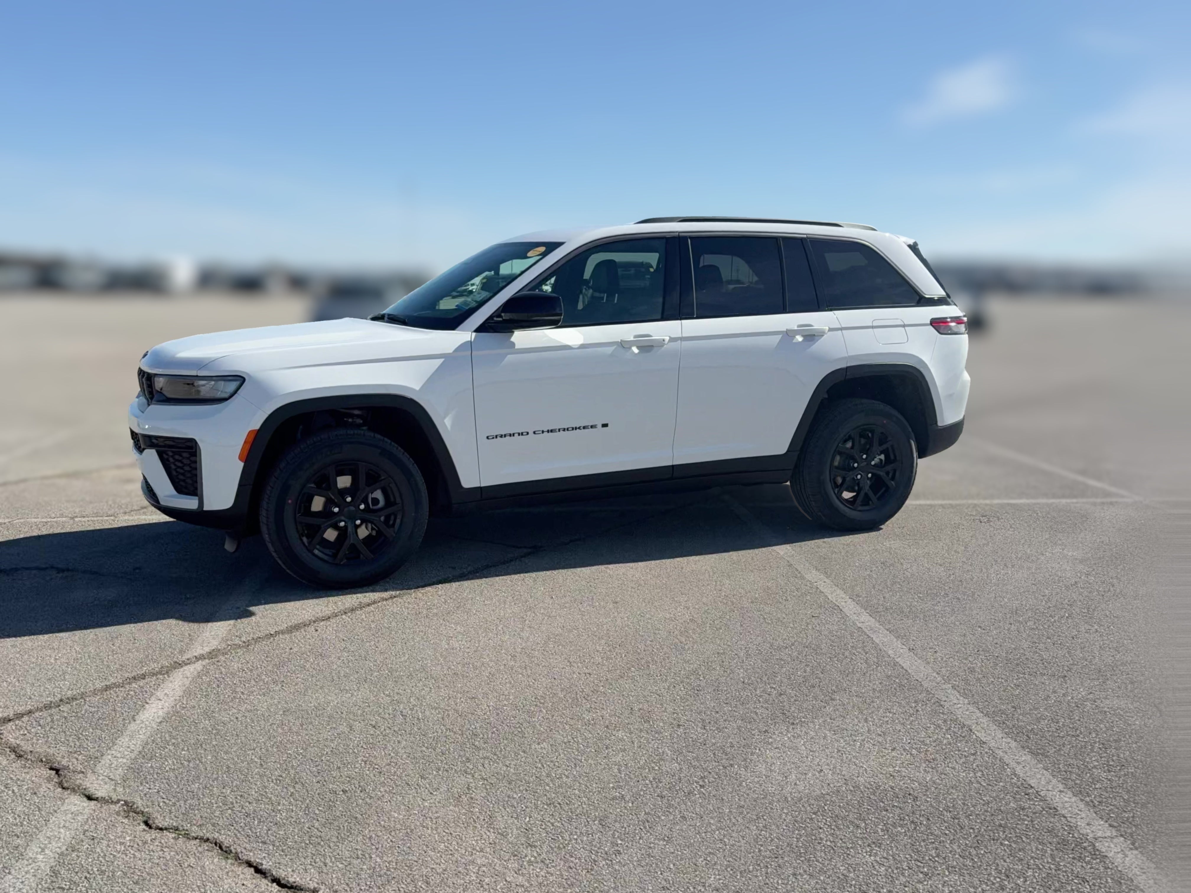 2026 Jeep Grand Cherokee Laredo - Photo 24