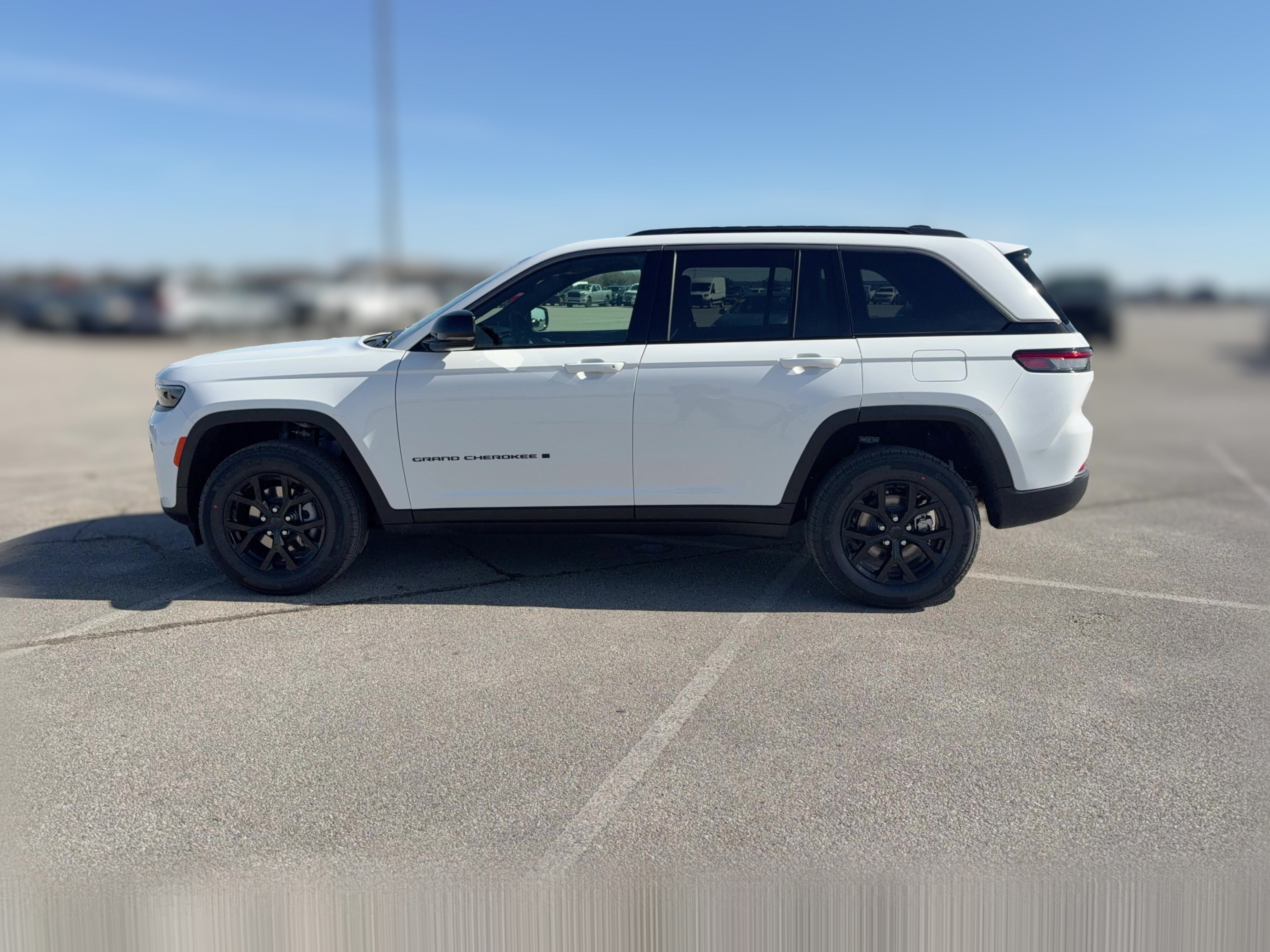 2026 Jeep Grand Cherokee Laredo - Photo 25