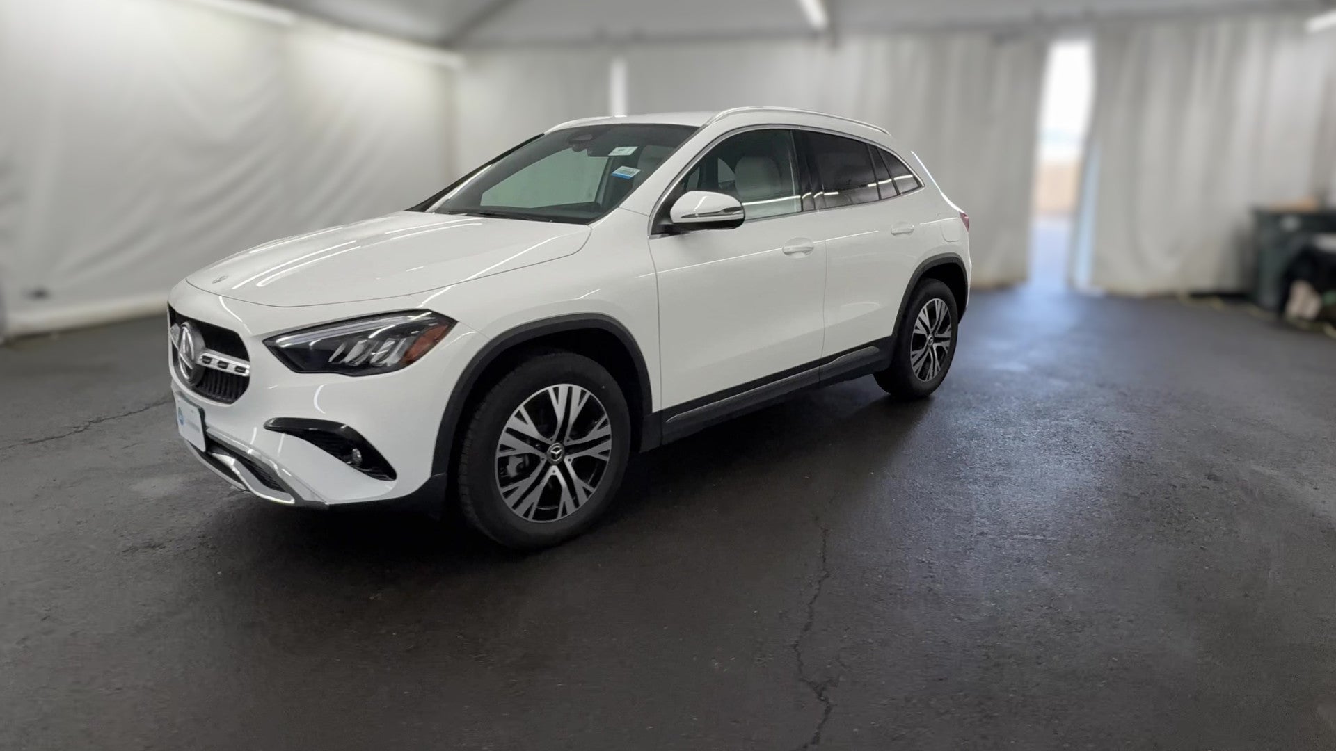 2025 Mercedes-Benz GLA vehicle photo