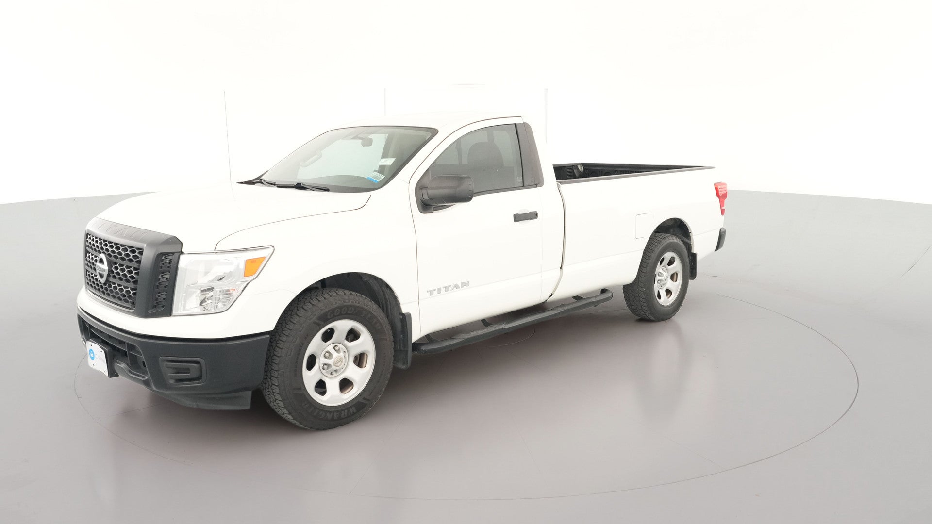 2017 Nissan TITAN Single Cab vehicle photo