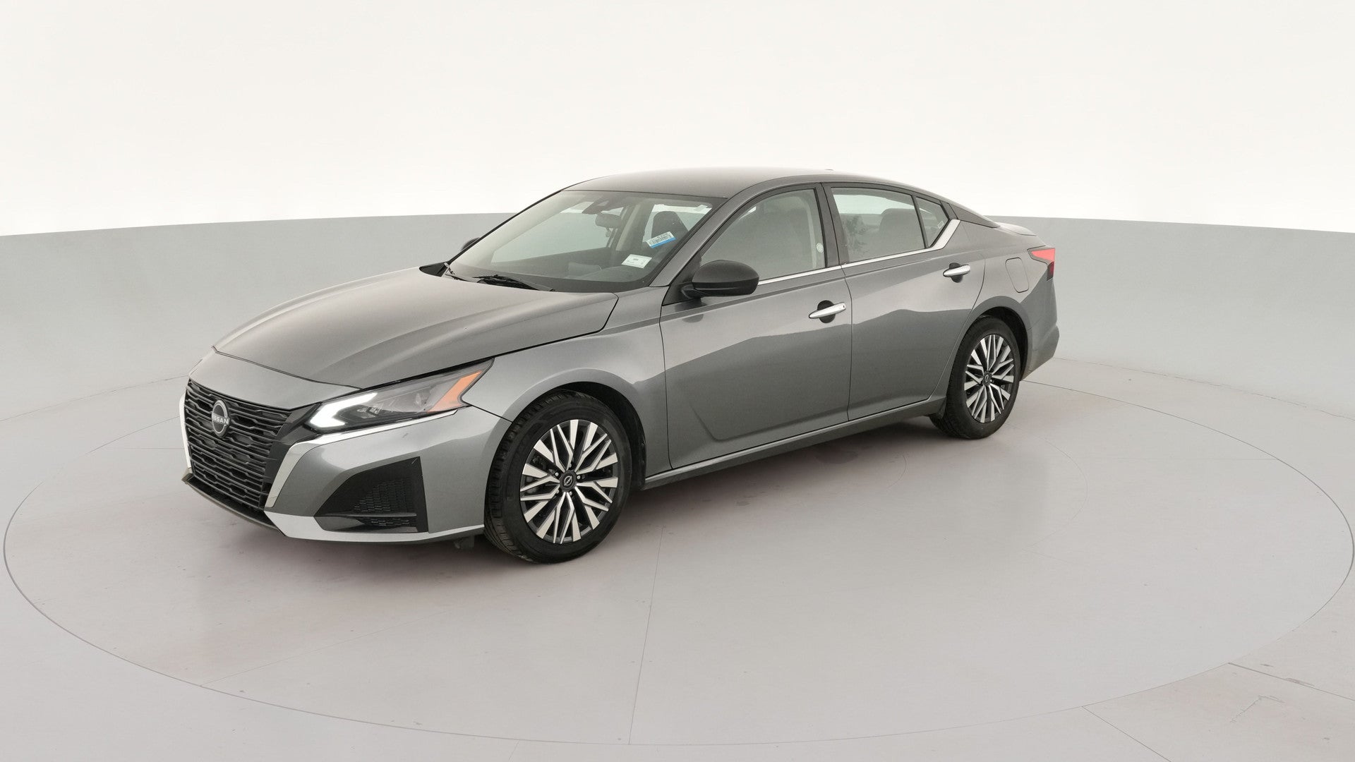 2024 Nissan Altima vehicle photo