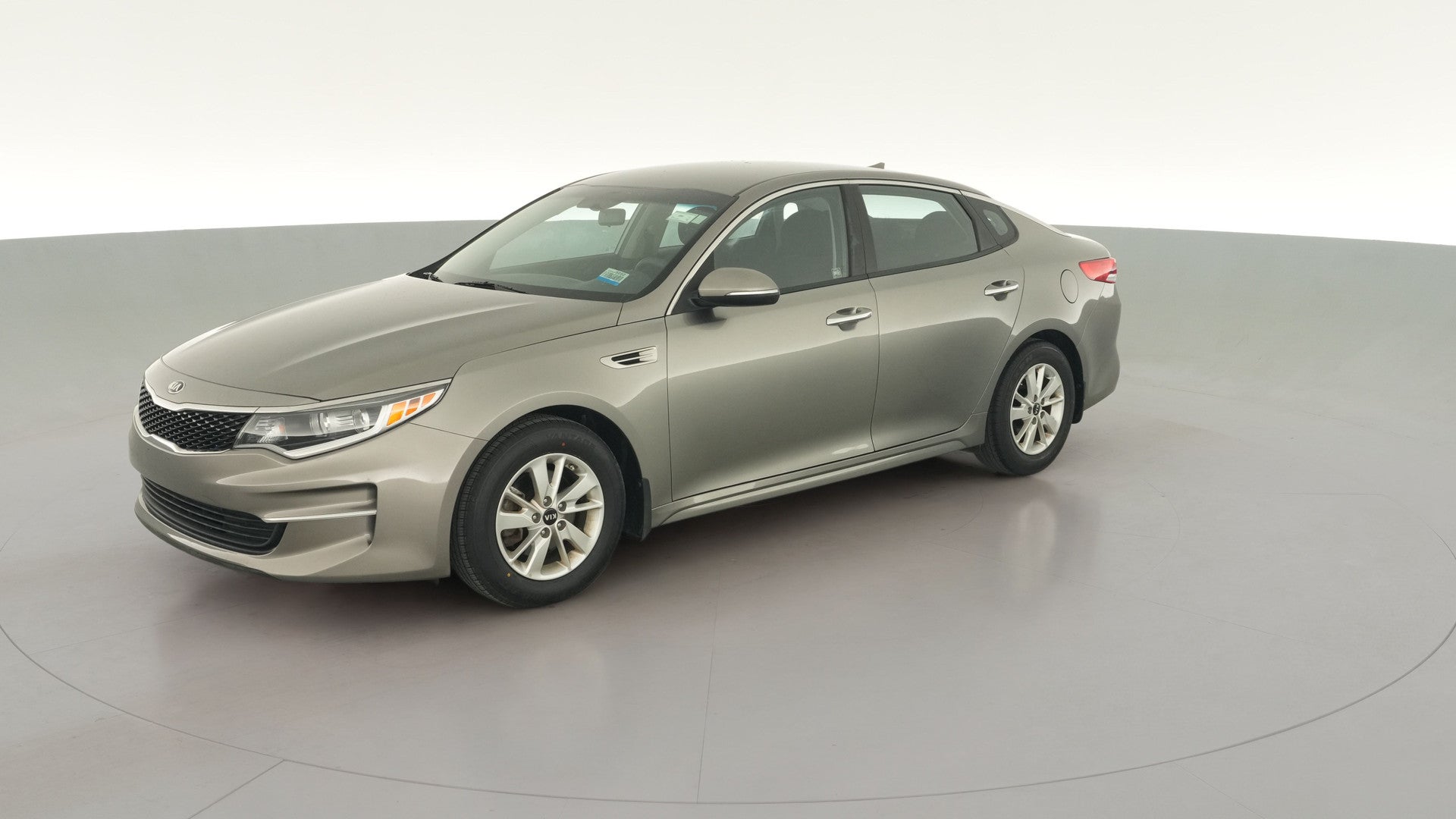 2018 Kia Optima vehicle photo