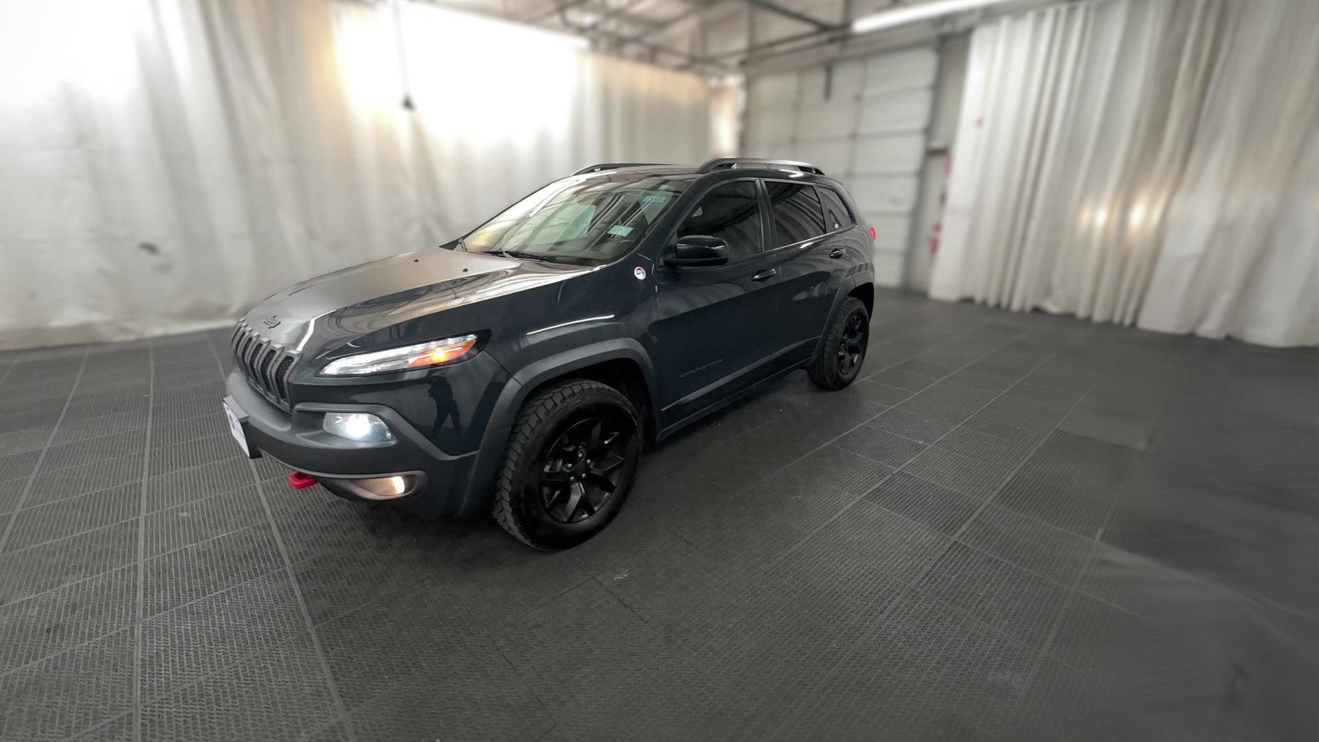 2017 Jeep Cherokee vehicle photo