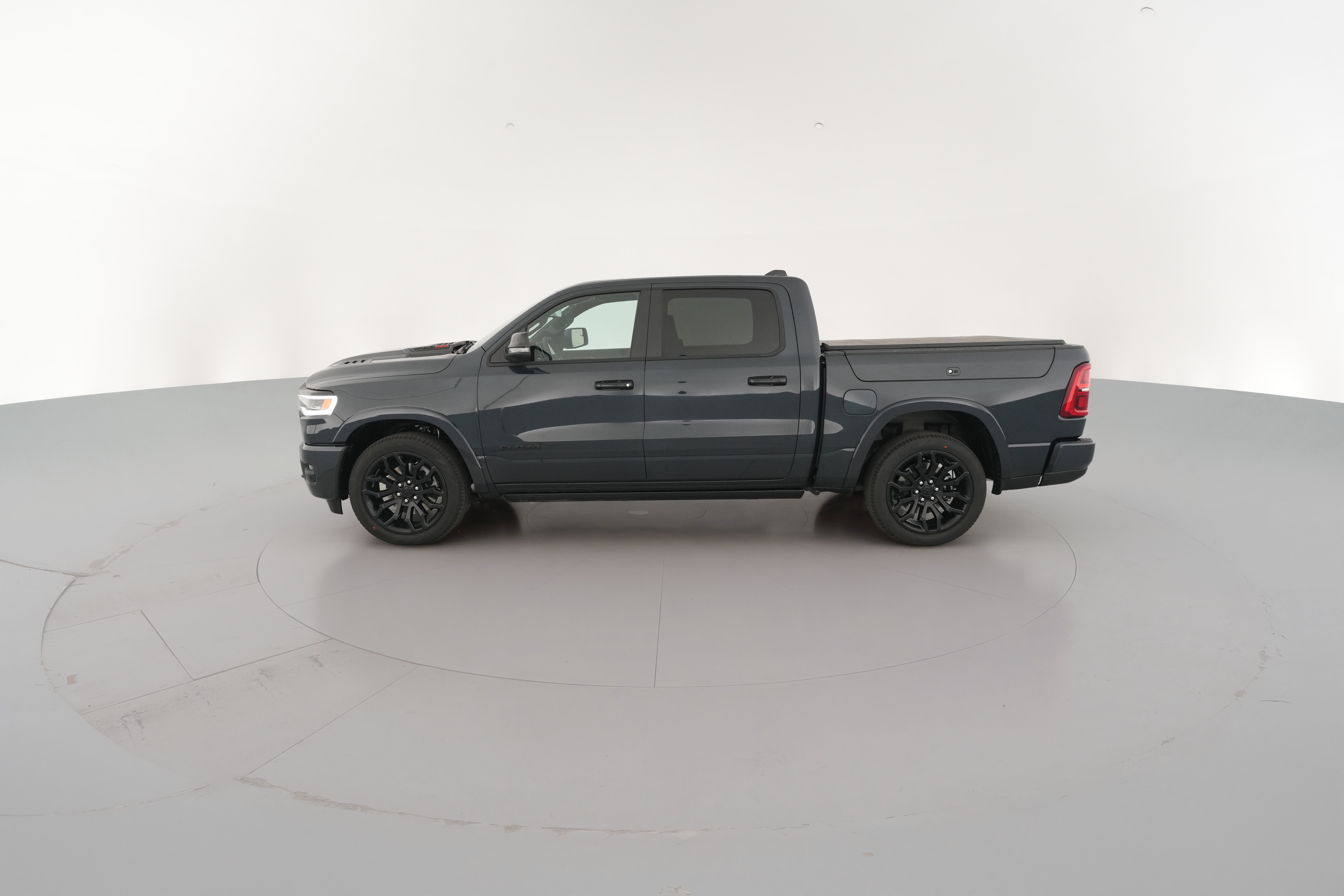 2026 RAM 1500 Limited - Photo 32