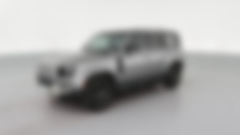 2024 Land Rover Defender 110 vehicle photo