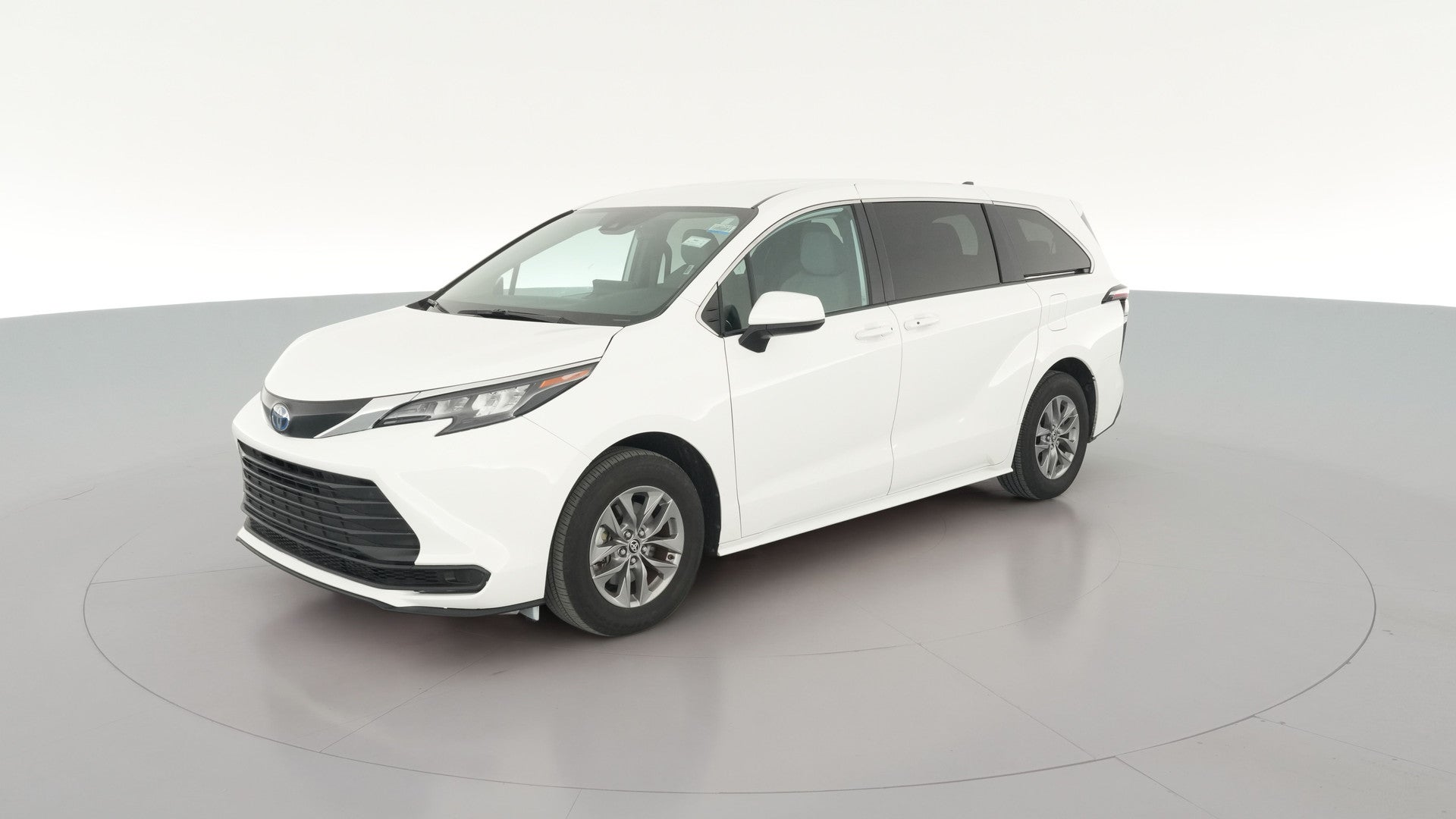 2025 Toyota Sienna vehicle photo