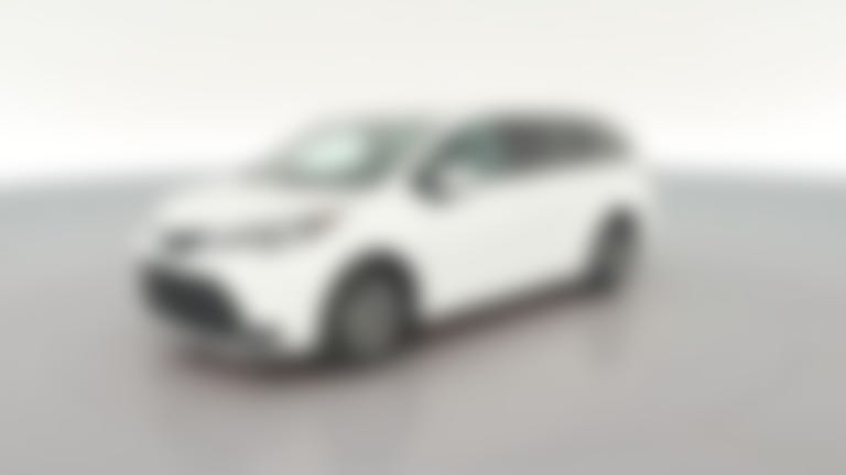 2025 Toyota Sienna vehicle photo