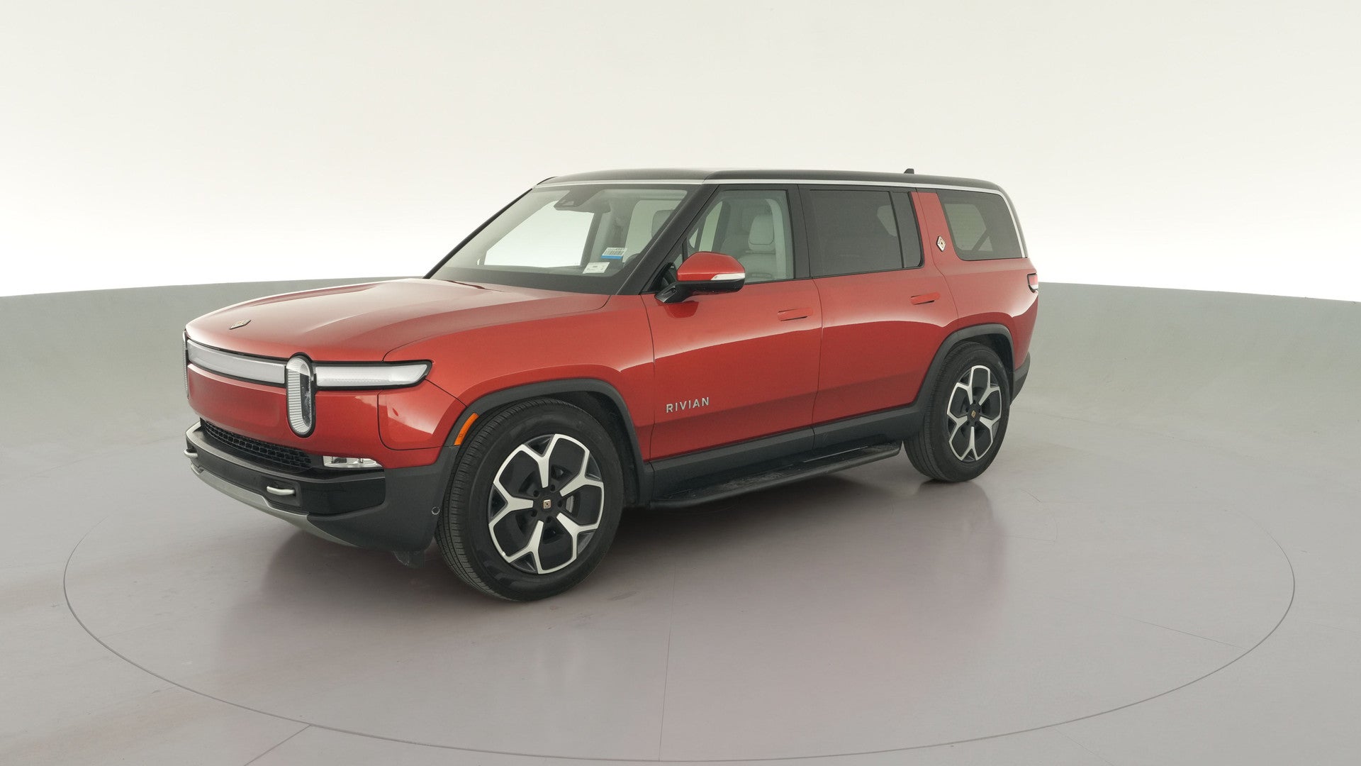 2024 Rivian R1S vehicle photo