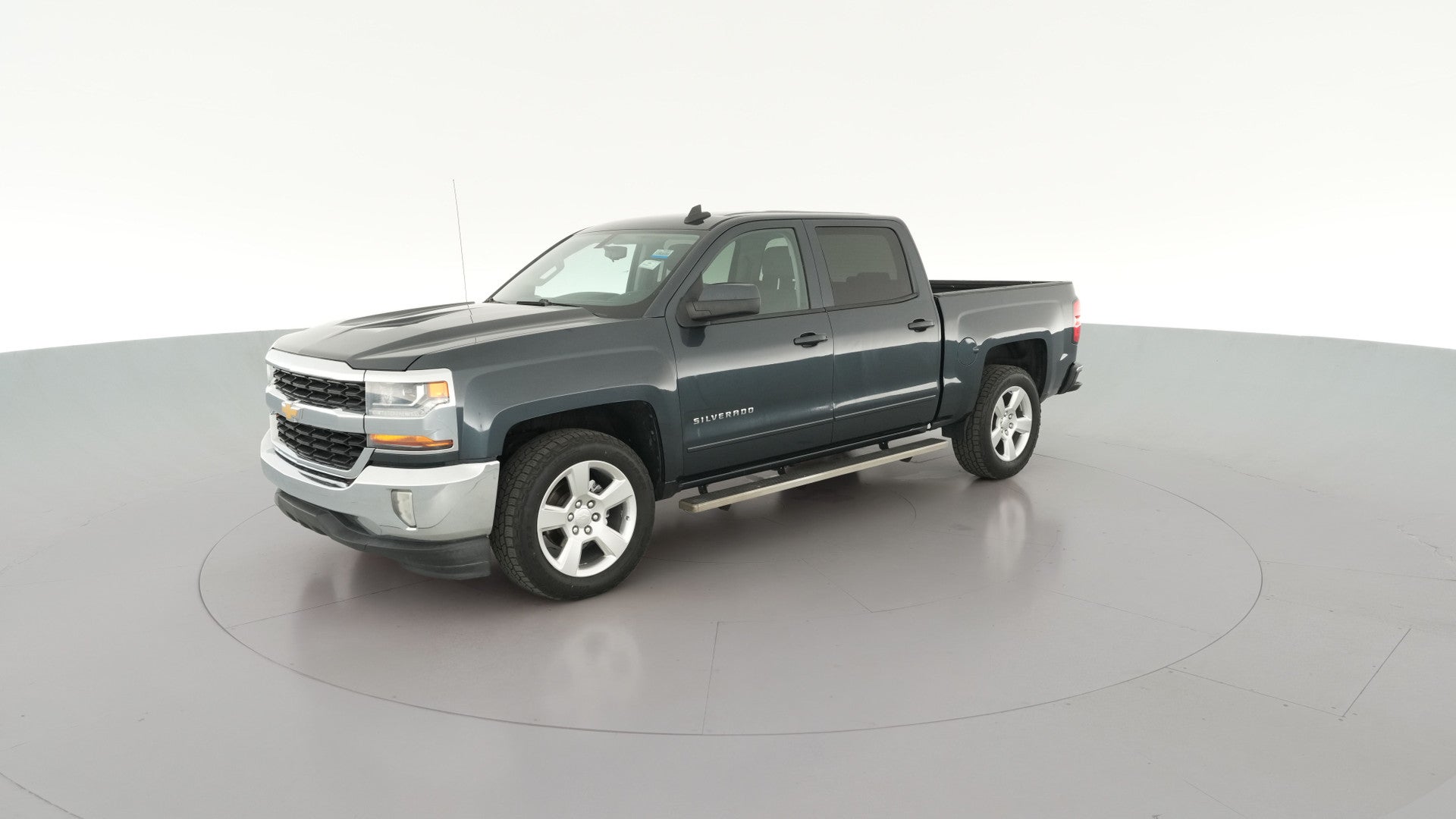 2017 Chevrolet Silverado 1500 Crew Cab vehicle photo