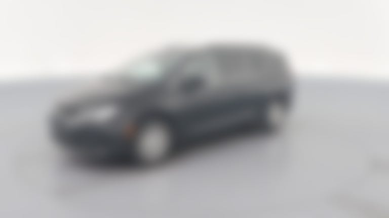 2021 Chrysler Voyager vehicle photo