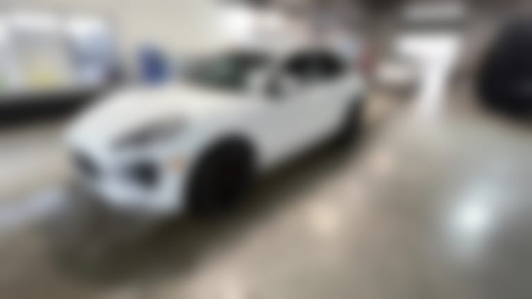 2017 Porsche Macan vehicle photo