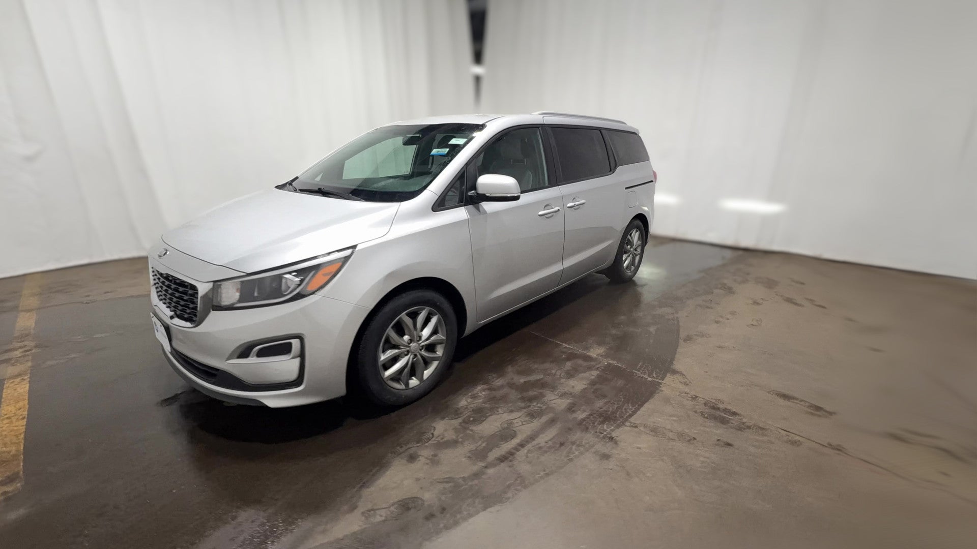 2020 Kia Sedona vehicle photo