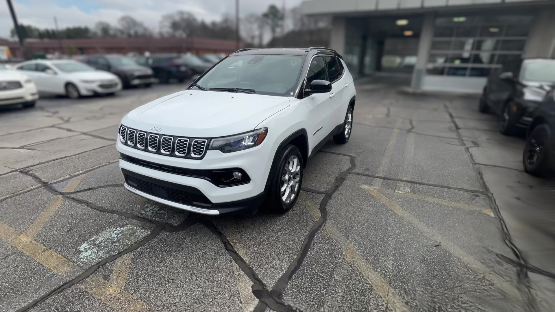 2025 Jeep Compass vehicle photo