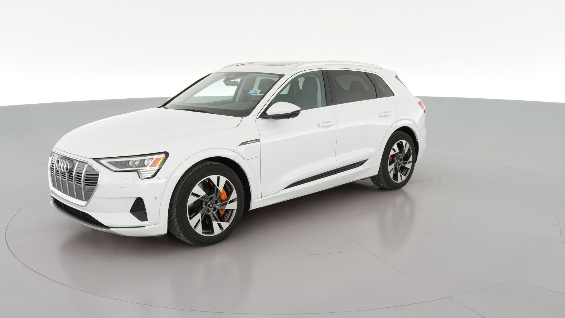 2022 Audi e-tron vehicle photo