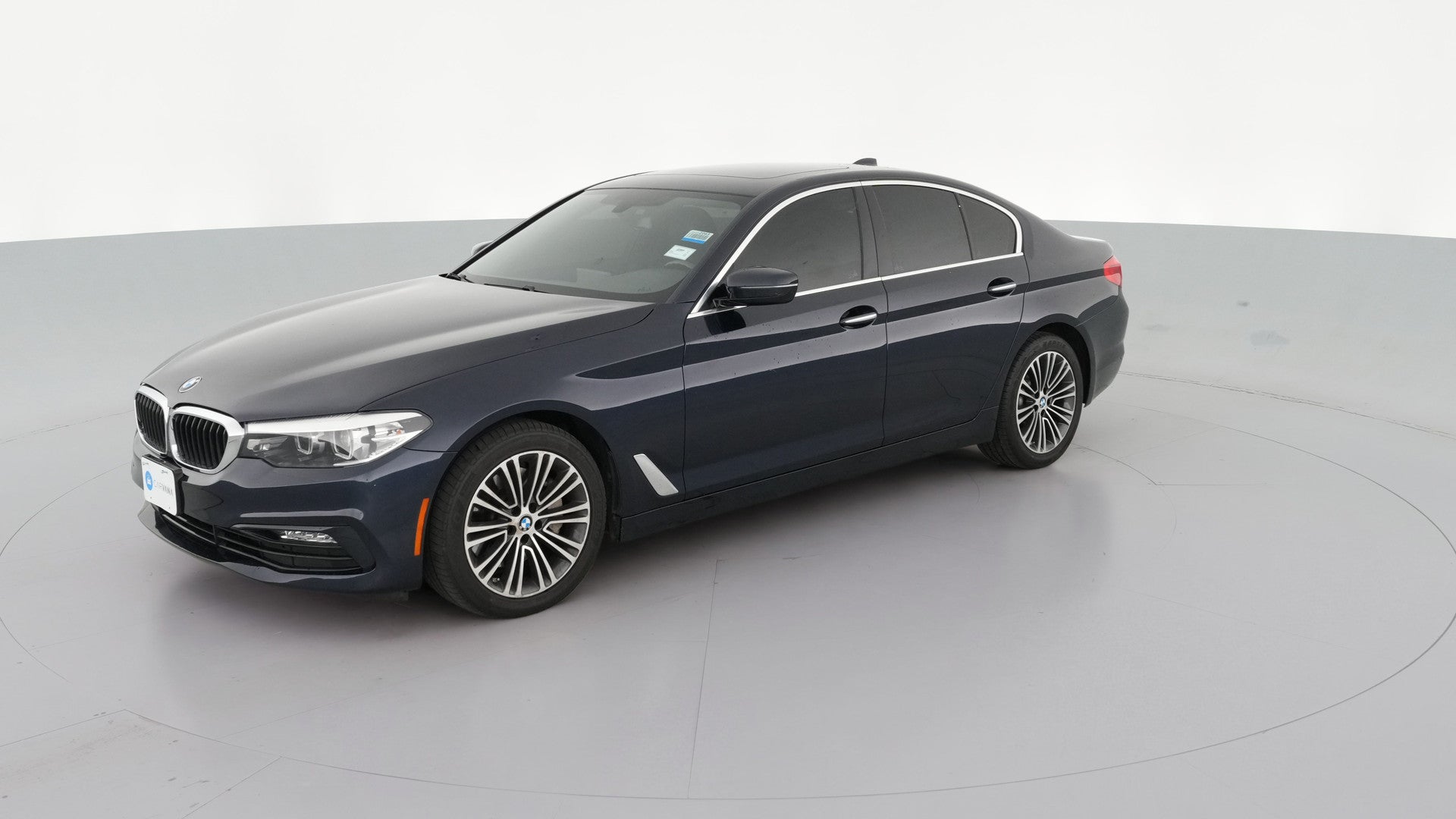 2018 BMW 5 Series vehicle photo
