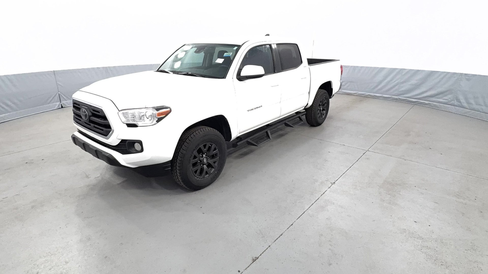 2019 Toyota Tacoma Double Cab vehicle photo