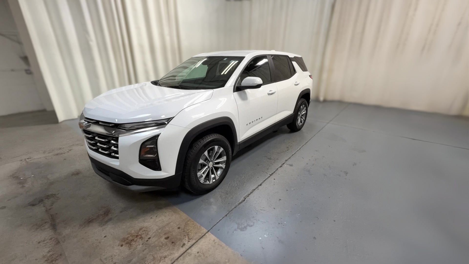 2025 Chevrolet Equinox vehicle photo