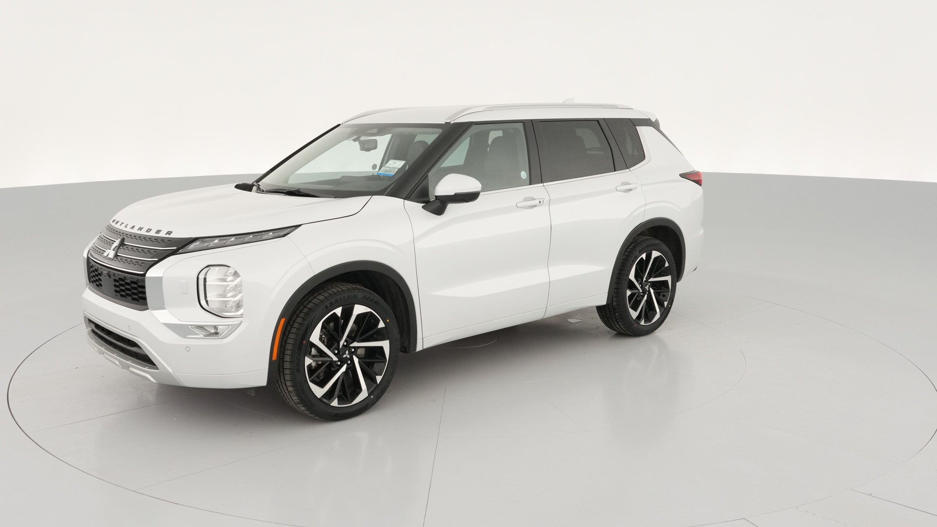 2023 Mitsubishi Outlander vehicle photo