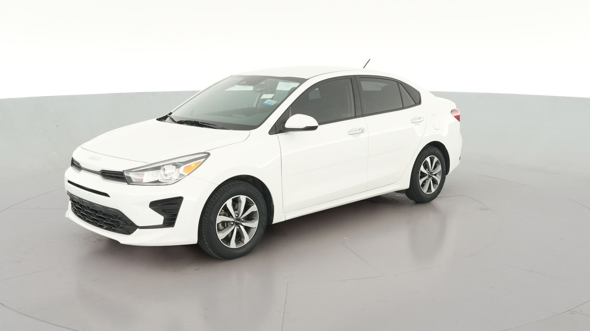 2023 Kia Rio vehicle photo