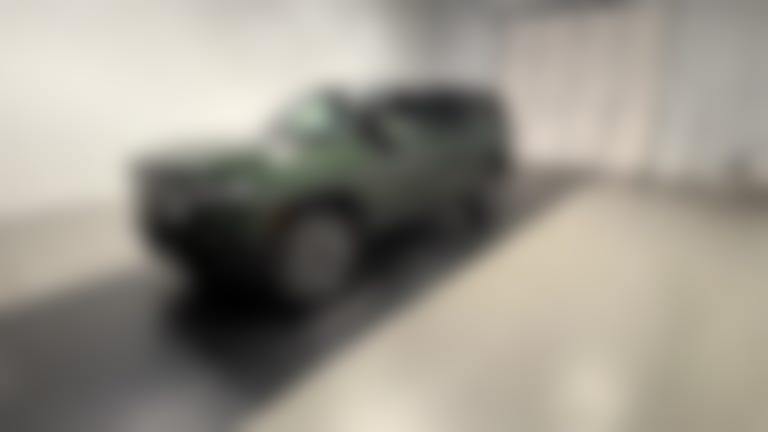 2024 Rivian R1S vehicle photo