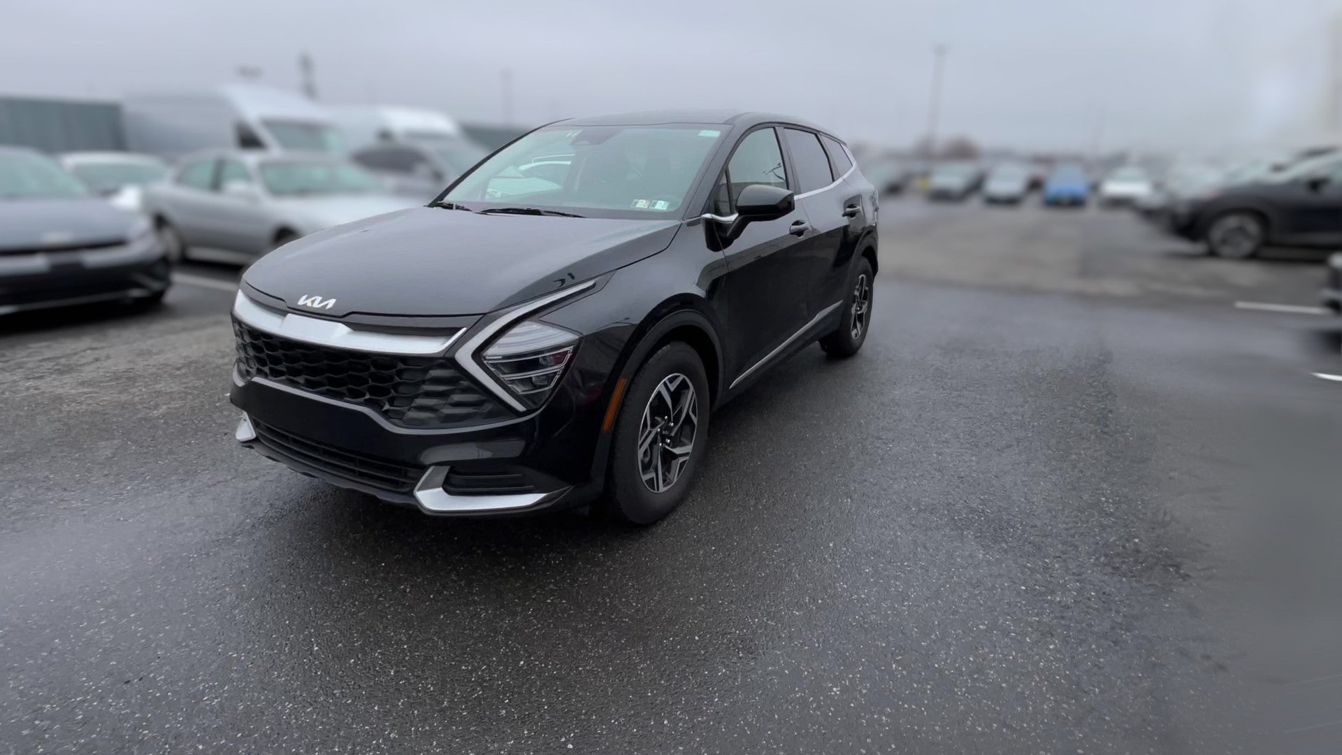 2025 Kia Sportage vehicle photo