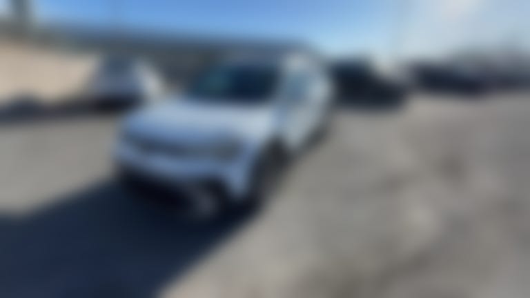 2025 Volkswagen Taos vehicle photo
