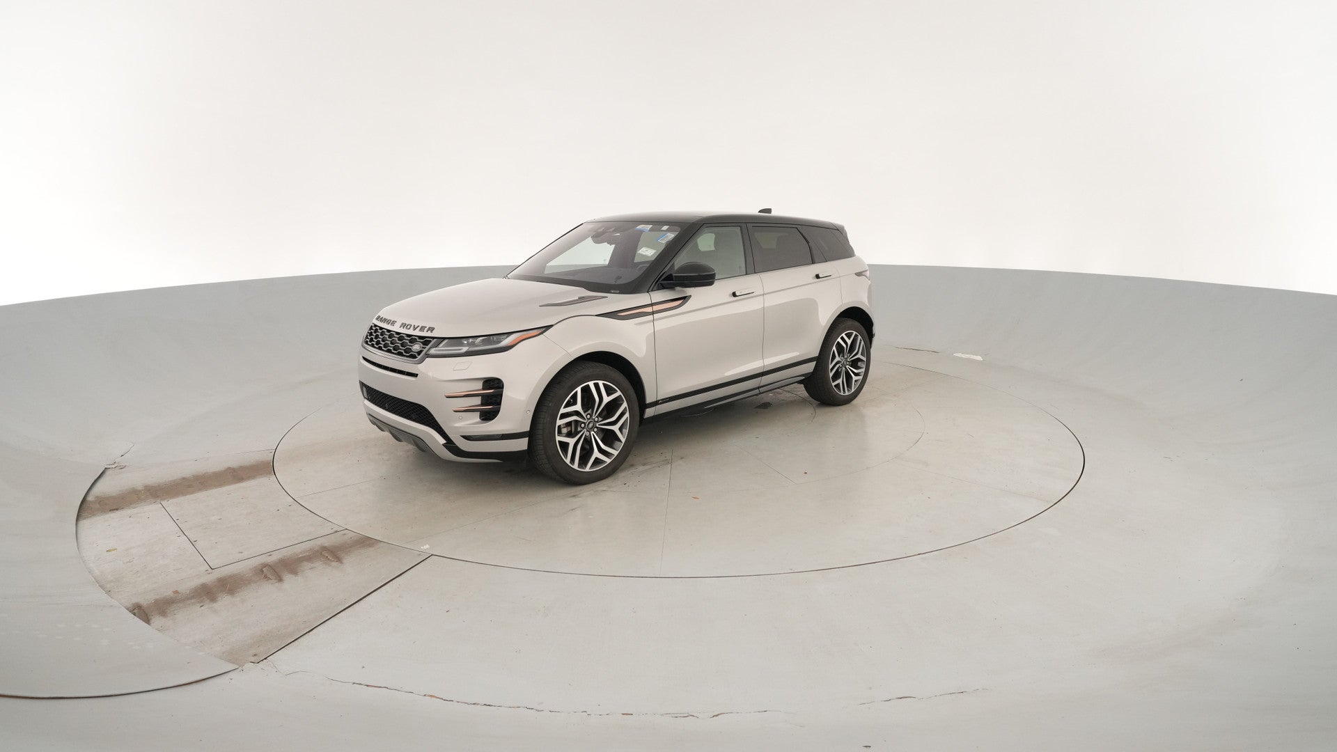 2020 Land Rover Range Rover Evoque vehicle photo