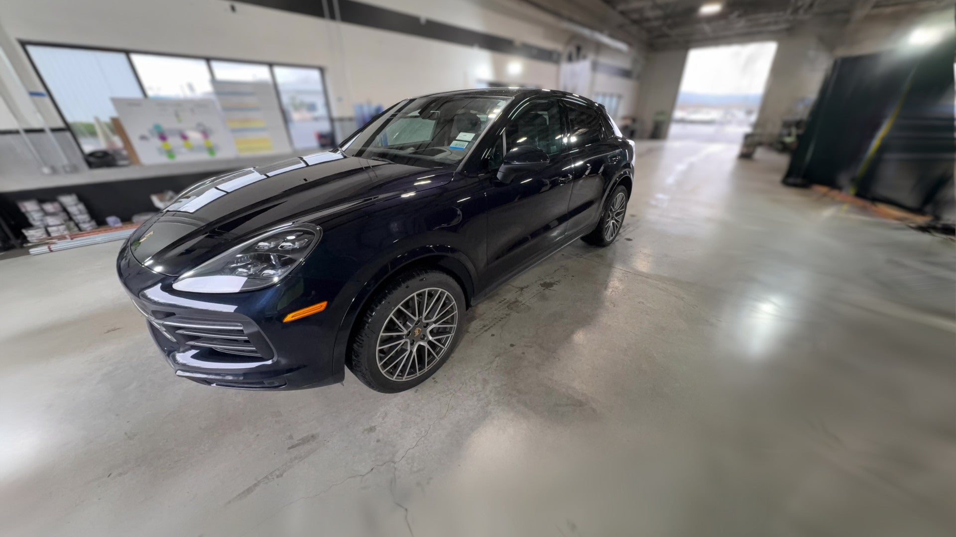 2023 Porsche Cayenne Coupe vehicle photo