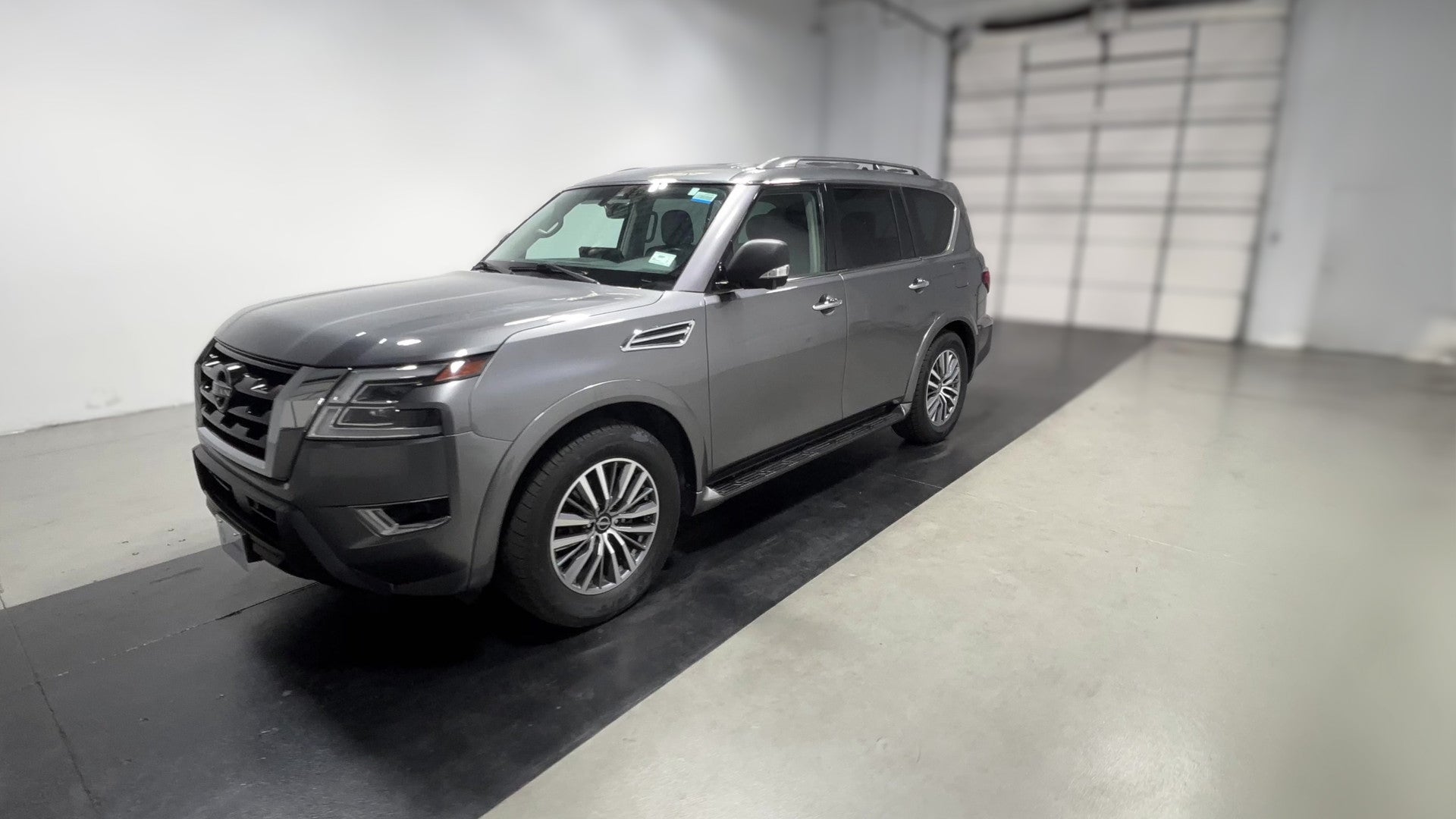 2023 Nissan Armada vehicle photo