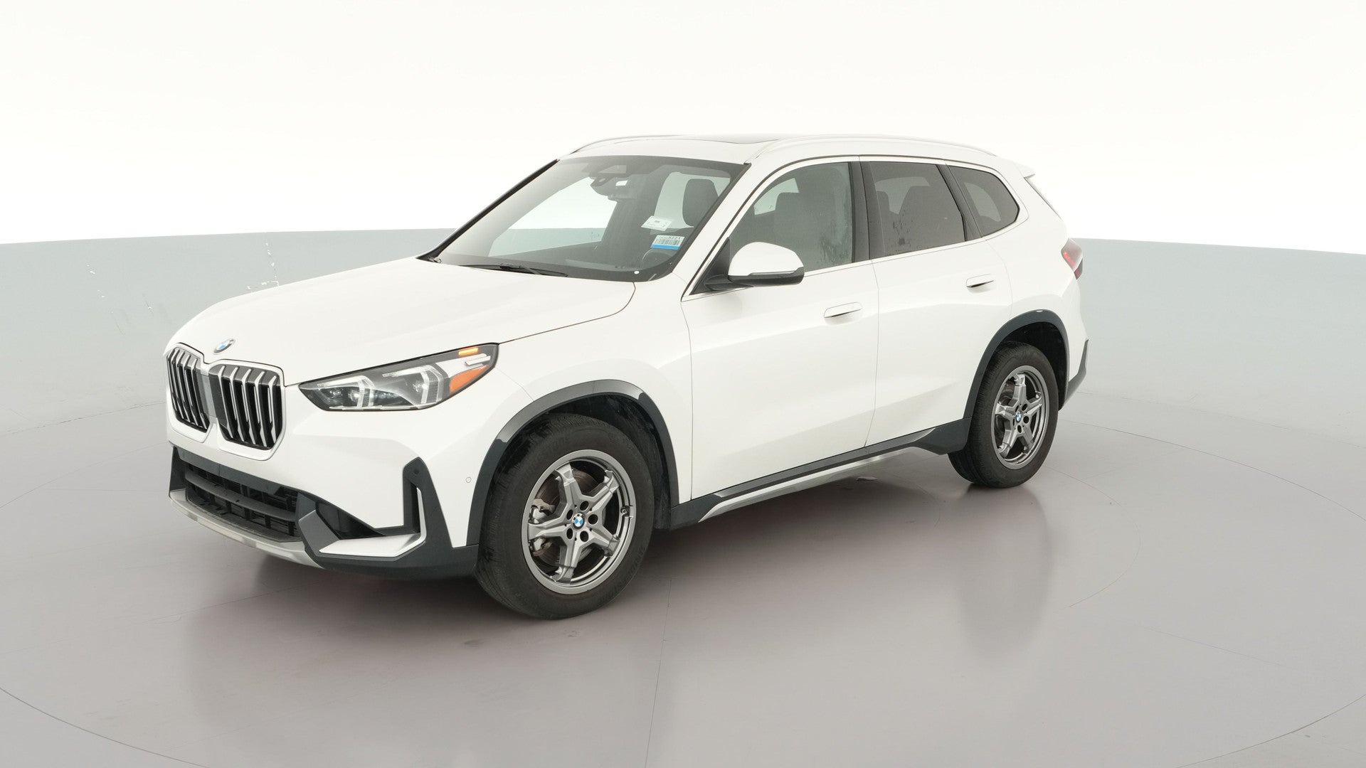 2025 BMW X1 vehicle photo