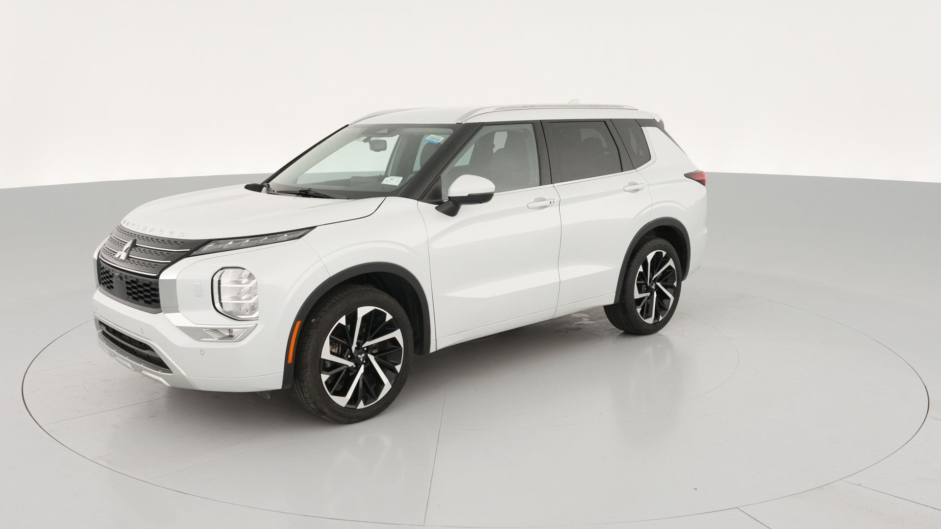 2023 Mitsubishi Outlander vehicle photo