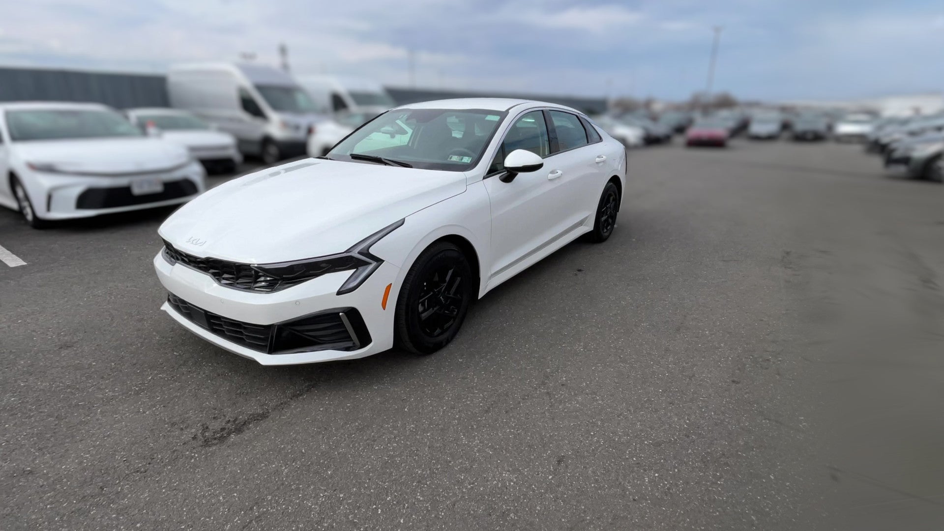 2025 Kia K5 vehicle photo