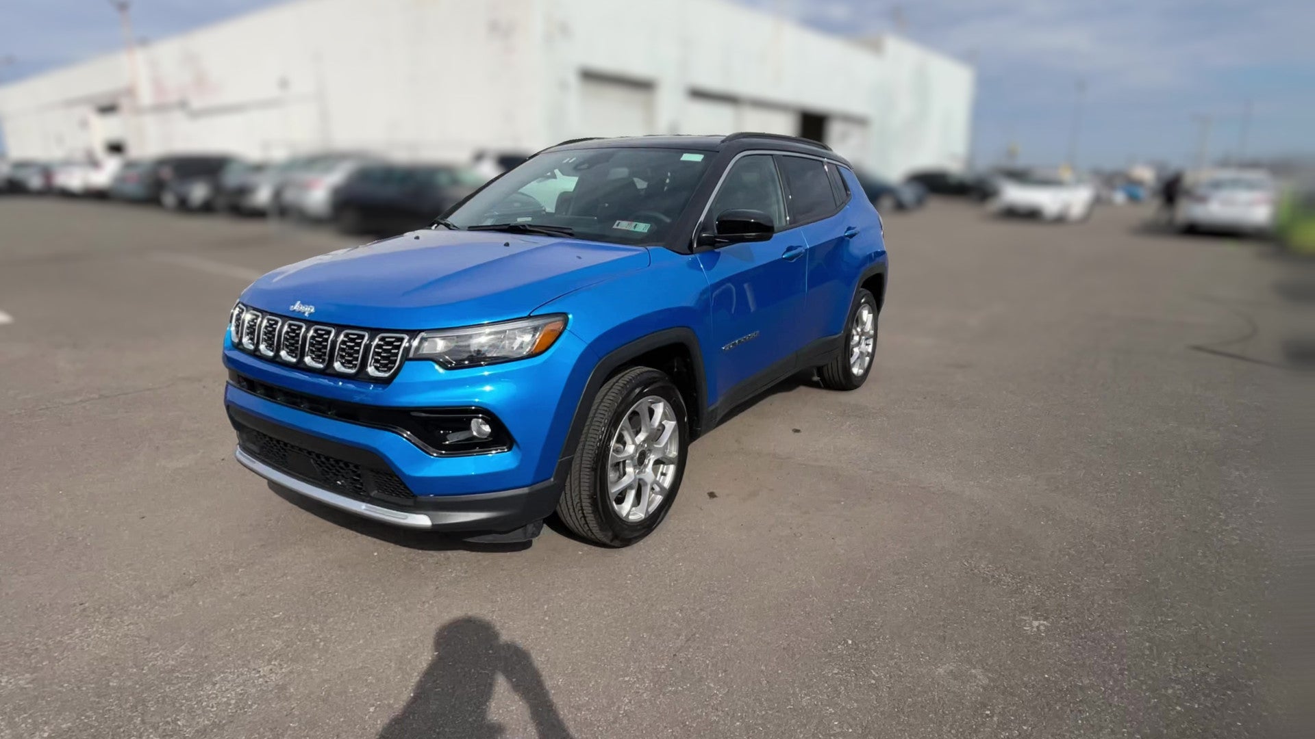 2025 Jeep Compass vehicle photo