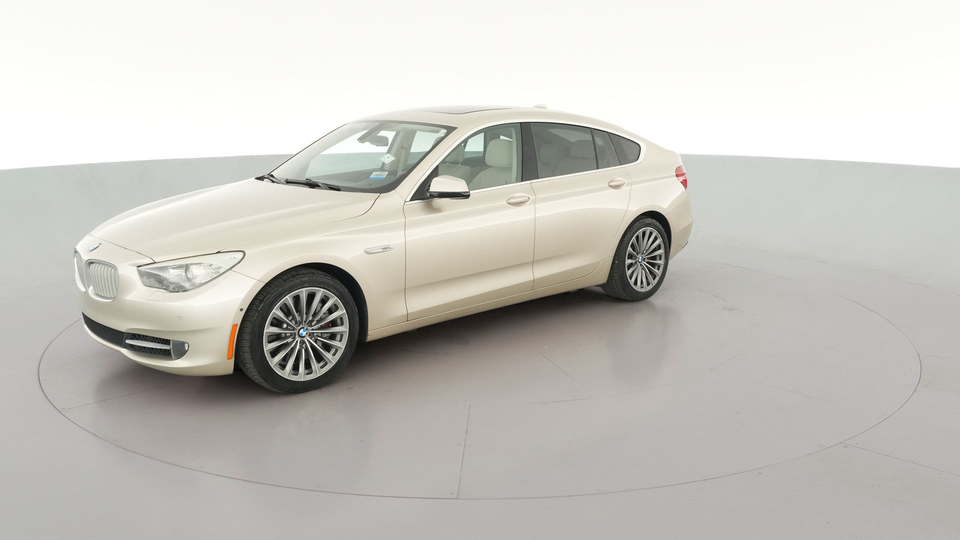 2010 BMW 5 Series vehicle photo