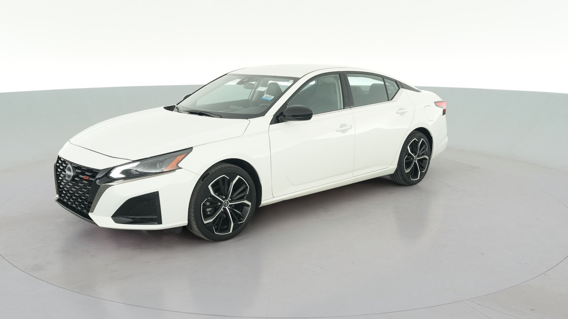 2025 Nissan Altima vehicle photo