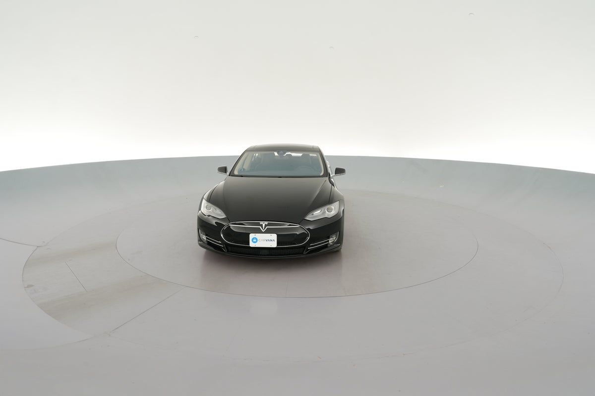 2015 Tesla Model S 85D in Solid Black — 360° view 1