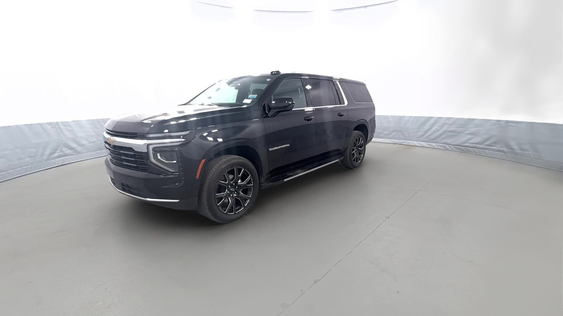 2025 Chevrolet Suburban vehicle photo