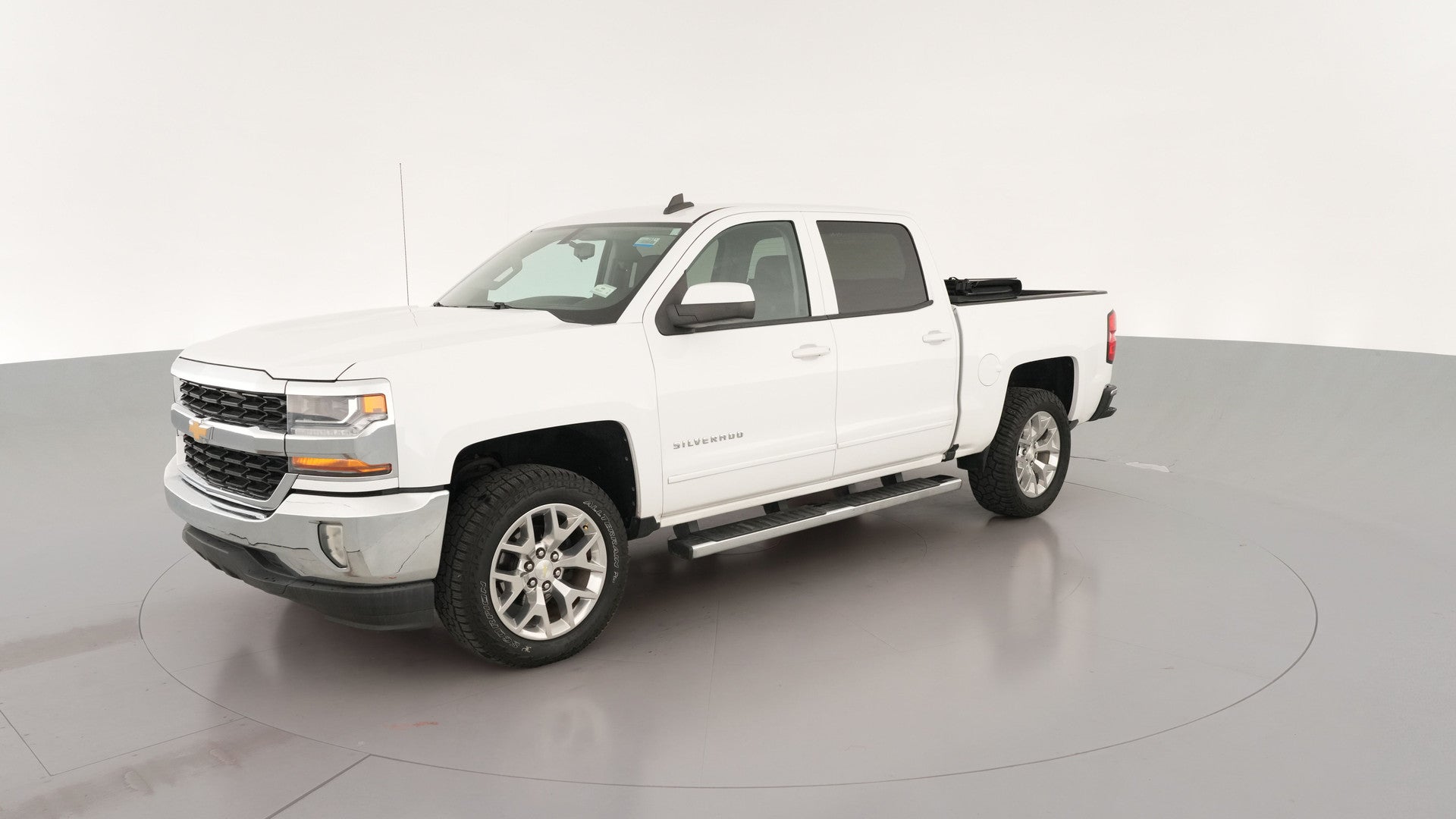 2017 Chevrolet Silverado 1500 Crew Cab vehicle photo